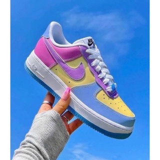 forces shoes that change color