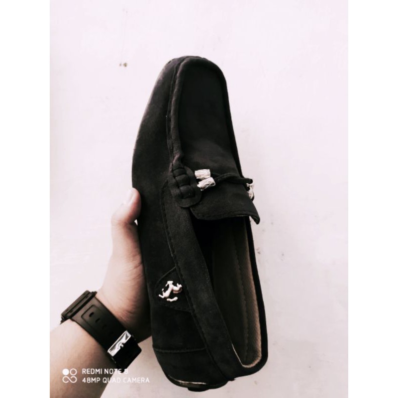 Sepatu santai pria / loafers pria  / sepatu slop suede pria