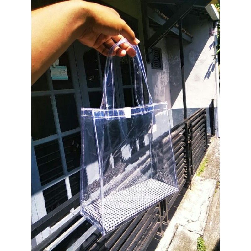 

Tas jinjing transparan sudah termasuk bantalan alas 4.700 ukuran 20*20*10 bahan tebal