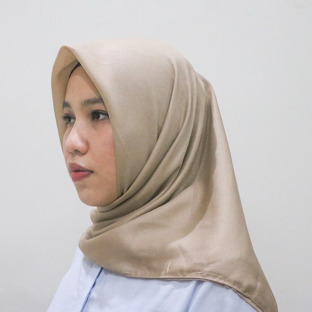 Kerudung Segiempat Shinar Glamour Ansania | Hijab Segiempat Shinar Glamour Ansania