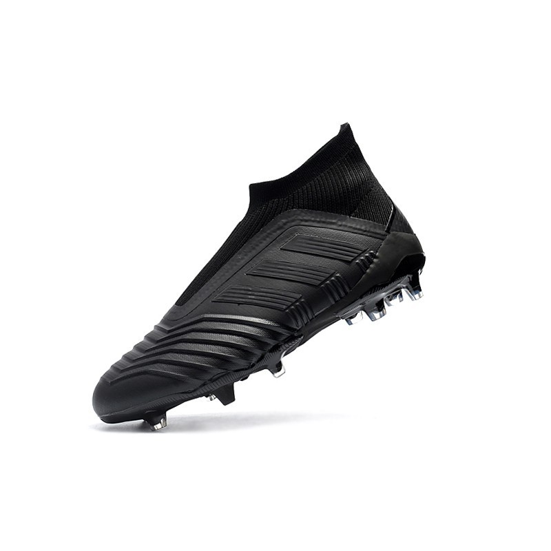 all black adidas soccer cleats