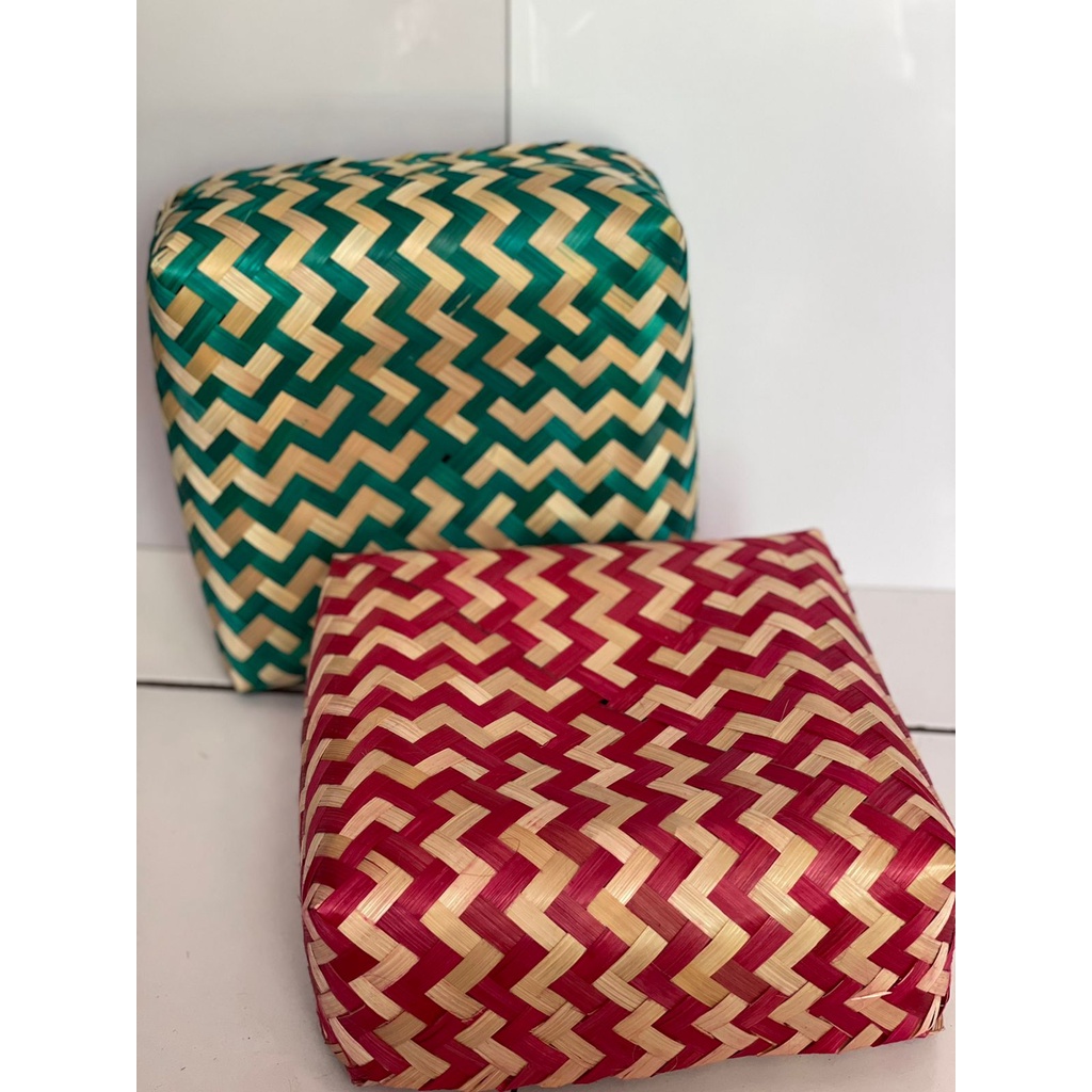 

Besek Batik 20x20/besek/packing/