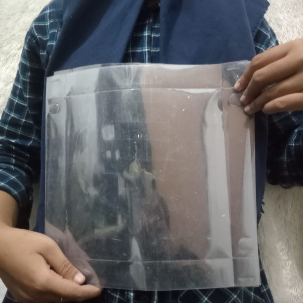 

Tutup mika ukuran 20x20cm tebal 0.25mm