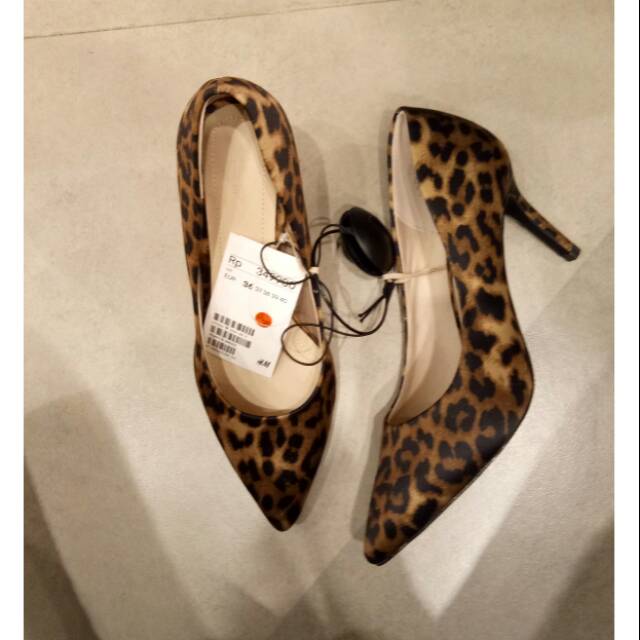 h&m leopard heels