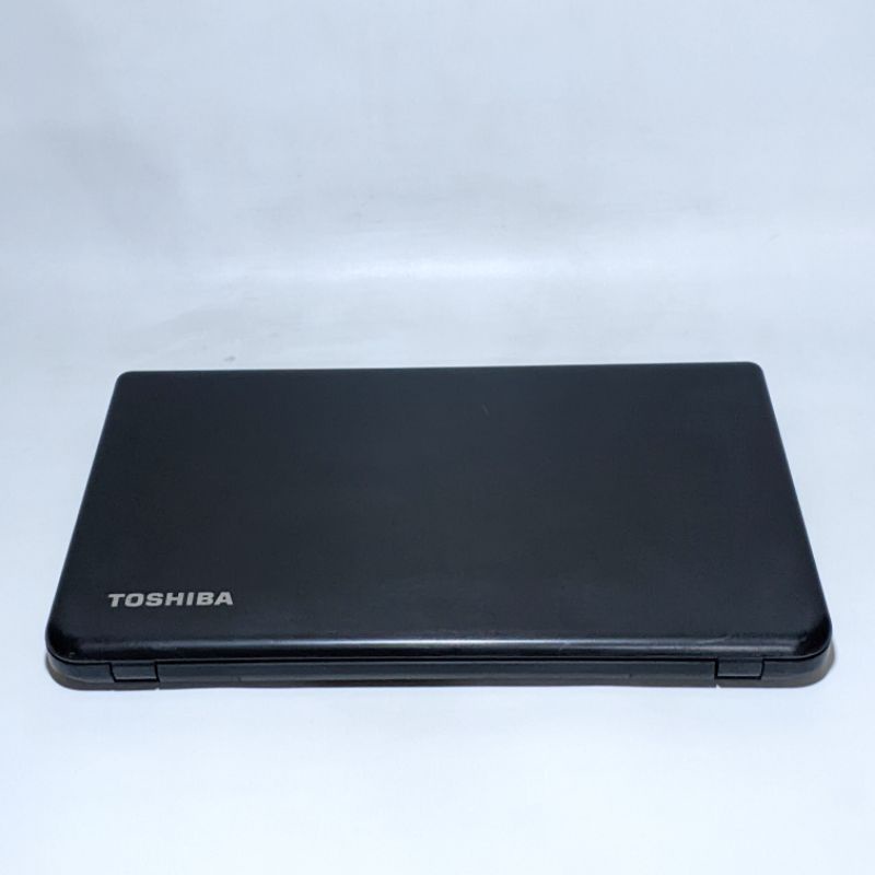 laptop Multimedia layar 17inc Toshiba satelite Pro c70-A - core i5 - ram 8gb Hardisk 1000gb