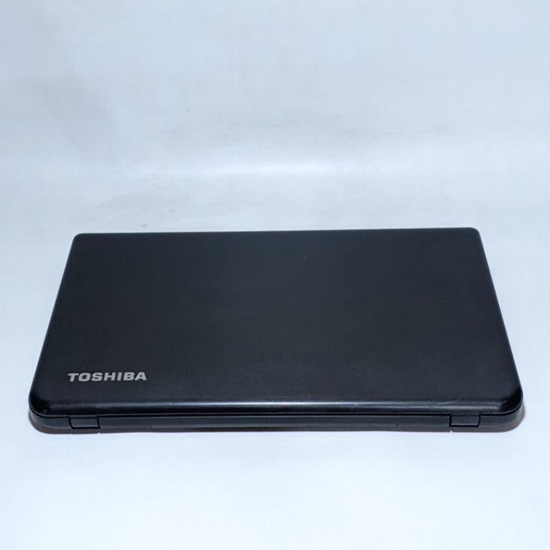 laptop Multimedia layar 17inc Toshiba satelite Pro c70-A - core i5 - ram 8gb Hardisk 1000gb