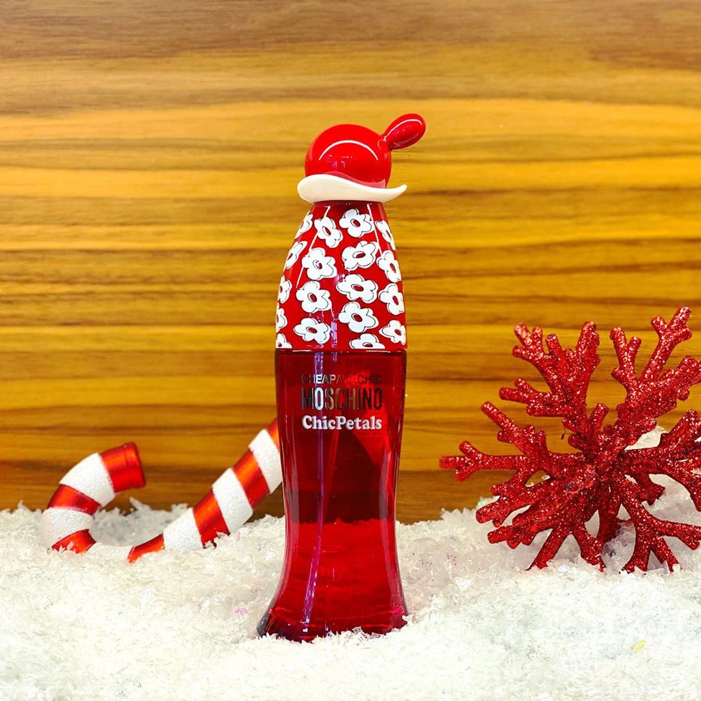 Parfum MOSCHINO CHIC PETALS