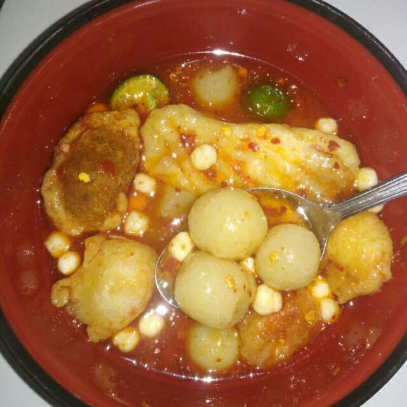 

Baso aci teh euis isi ayam & isi abon