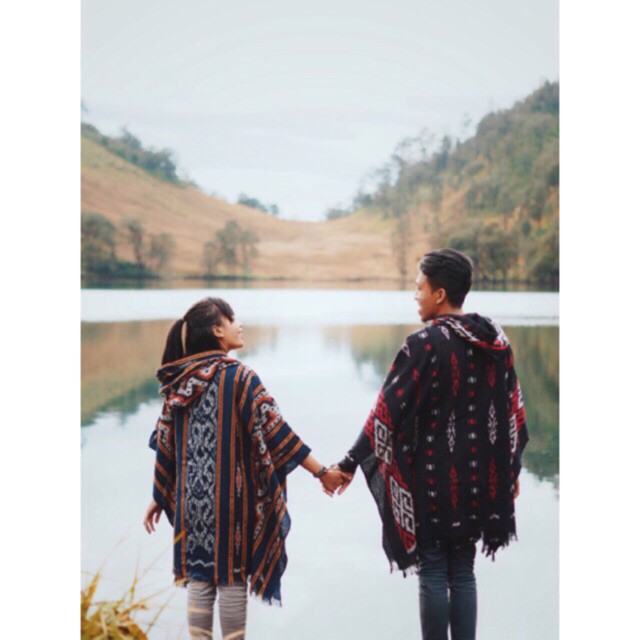 Termurah AEC ASKARA Outer Poncho Tenun Etnik (Unisex)