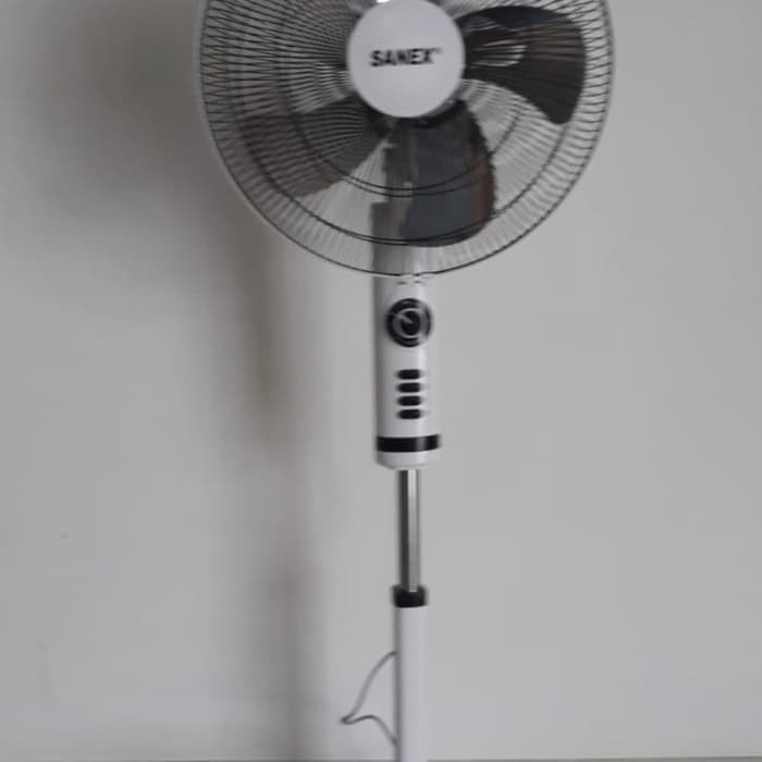 Kipas Angin Berdiri Baling Besi 18 Inch SANEX Stand Fan