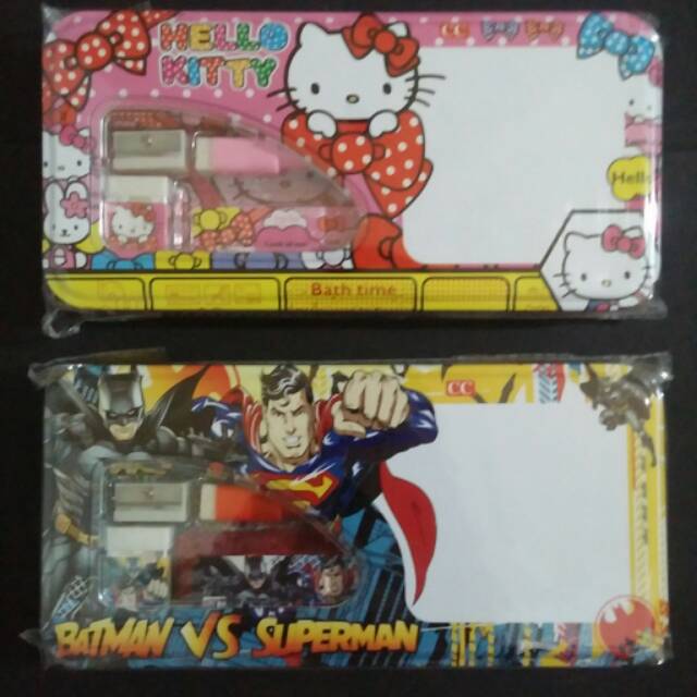 

Kotak pensil kaleng jumbo whiteboard isi motif karakter C