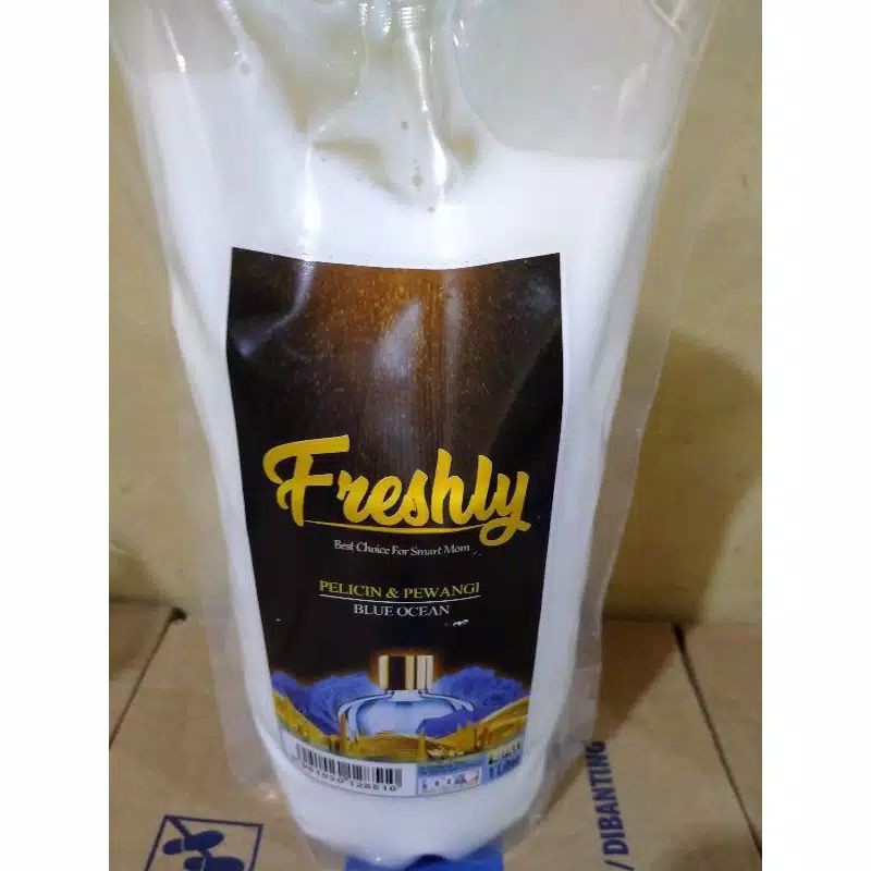 PEWANGI/PELEMBUT PAKAIAN LOUNDRY FRESHLY