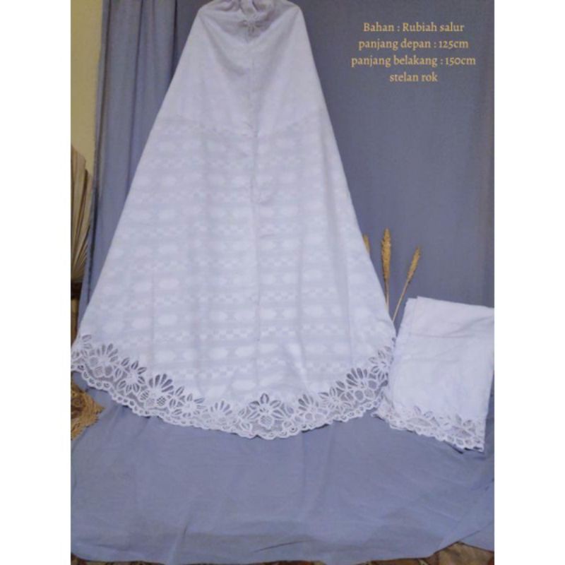 STELAN MUKENA KERANCANG RUBIAH SALUR