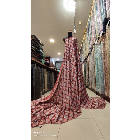 Kain Sutra Silky Motif Geometric Merah