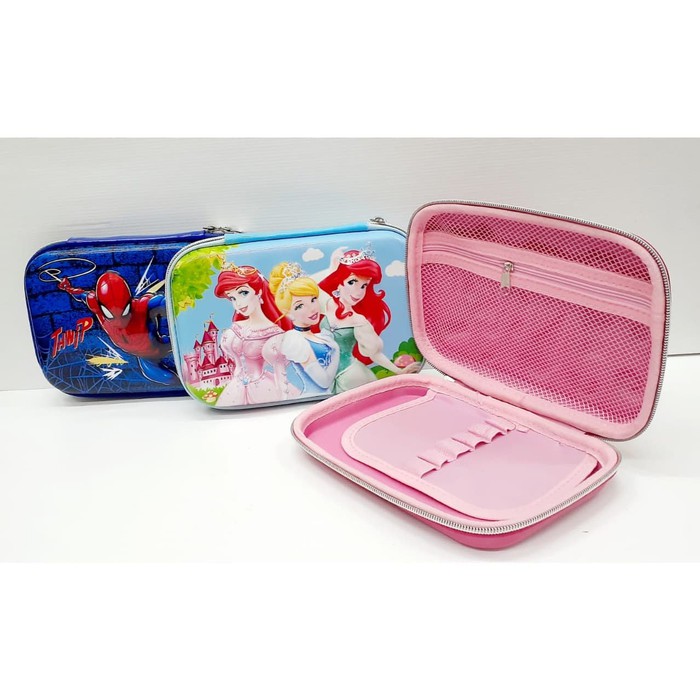 

TEMPAT / BOX PENSIL KALENG JUMBO EVA RESLETING KARAKTER TIMBUL