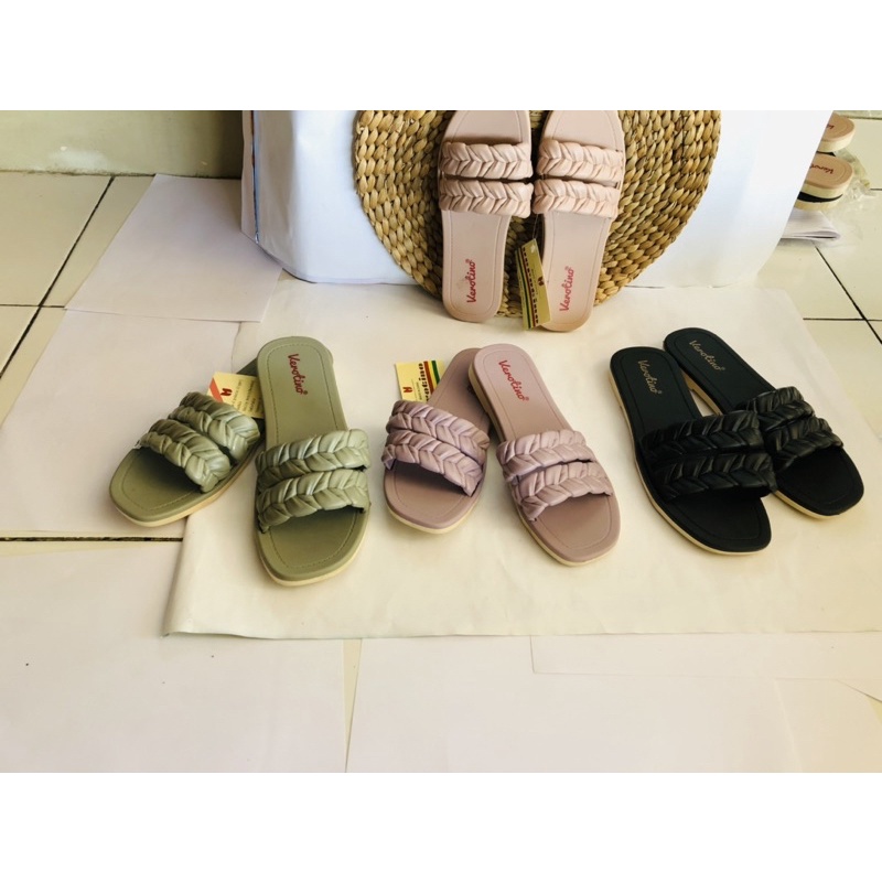 Sandal wanita karet jelly bristish slop Verotino A729