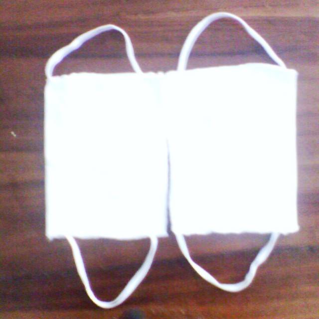 Masker putih untuk pabrik