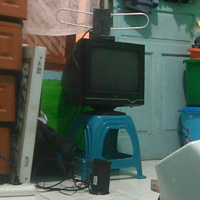 TV Tuner + antena dan komputer