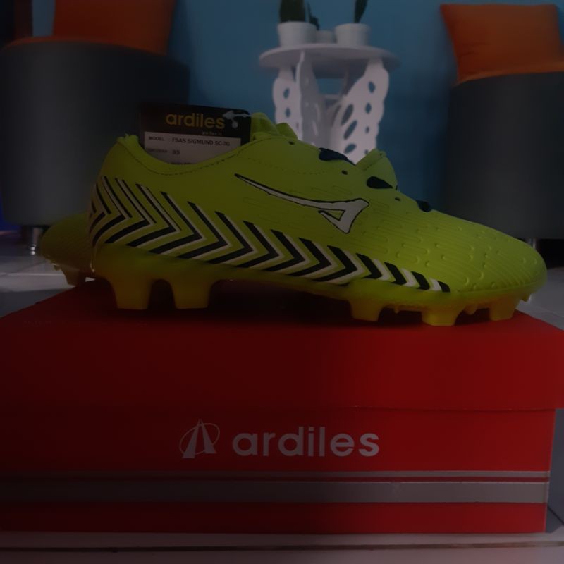 SEPATU  BOLA ARDILES