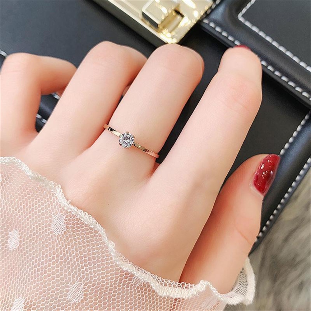 1 pcs Korea Titanium Steel Light Luxury Rose Gold Cincin Tipis Berlian Enam cakar untuk Wanita