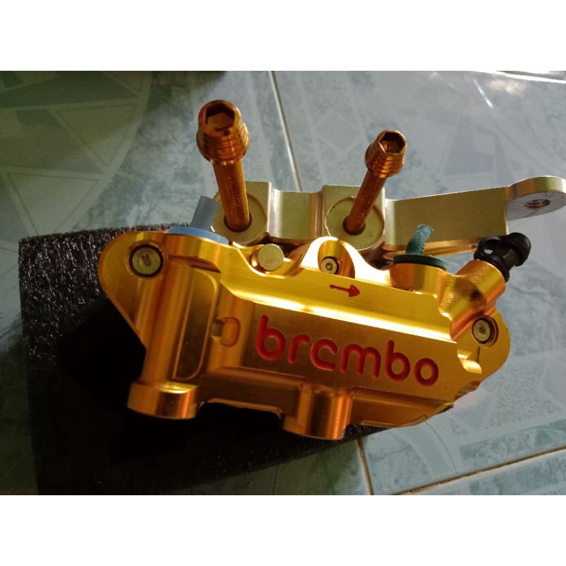 Kaliper Brembo Gold CNC SatriaFu/Beat Plus Breaket Dan Baut Probolt