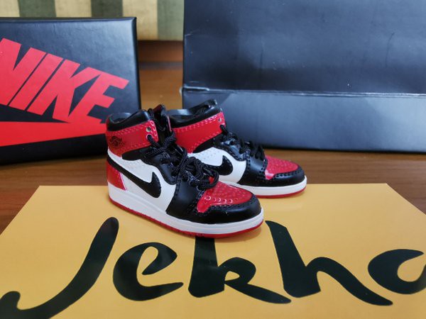 Air Jordan 1 Breed Toe - 3D Sneakers Keychain Gantungan Kunci