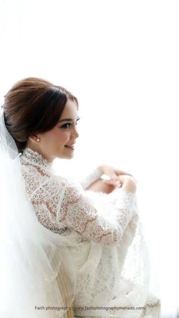 Ayarika Robe BROKEN WHITE - KIMONO PENGANTIN BROKAT PANJANG