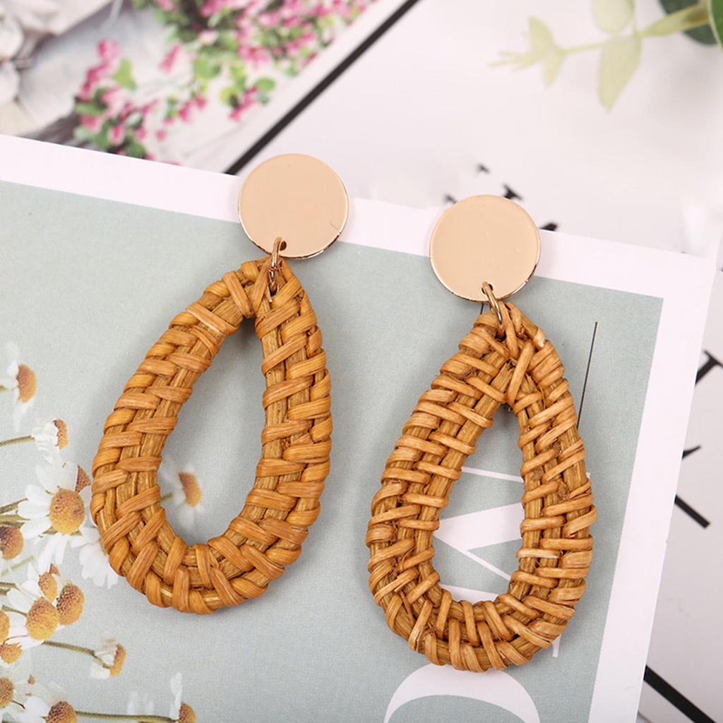 Hu Hu Hu Hu Hu Alat Bantu Pasang Kacamata♡ 1 Pasang Anting Tusuk Gantung Desain Geometri Gaya Vintageelegan Ringan Handmade Untuk Wanita