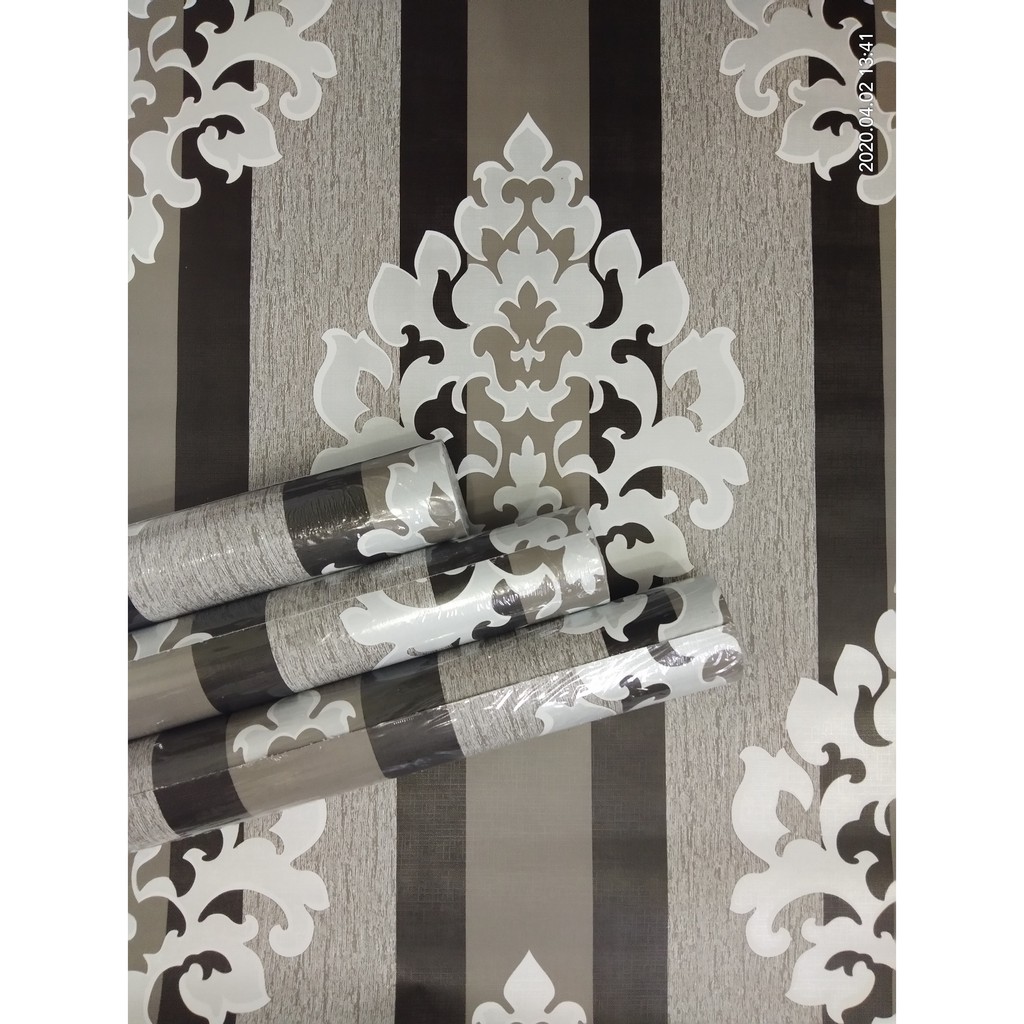 Wallpaper Dinding Motif Batik Silver Abu Ukuran Panjang 10 Meter x Lebar 45 CM