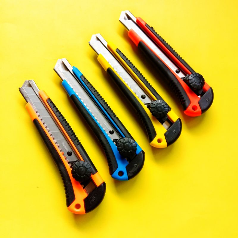 

Cutter Montana CT-L500 besar warna cutter pisau pemotong gagang lapis karet termurah