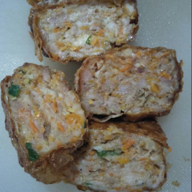 

Ngohyong ayam sayuran