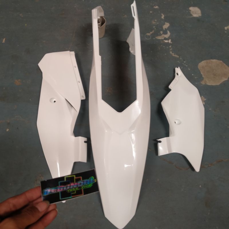 cover side belakang KTM 85 new body belakang plus spakbor belakang KTM 85 new kempol belakang KTM 85