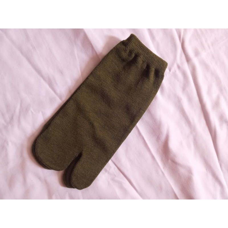 Kaos kaki pendek jempol semata kaki-Hijau army
