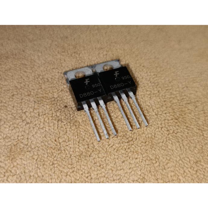 TRANSISTOR Transistor D880 TR 2SD880 Bagus D 880 SD880 rajvr02 Berkualitas