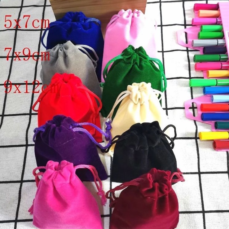 kantong serut drawstring pouch serut bahan beludru bludru halus