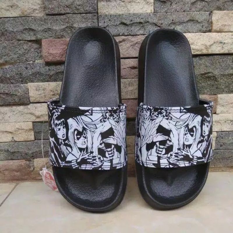 Sandal Vans Marvel Slides, Sandal Vans FLIP FLOP, Sandal Pria Vans Marvel, Sandal KAWS murah