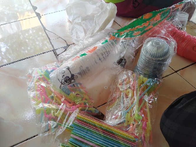 Gelas Plastik Karakter Satuan Perpcs