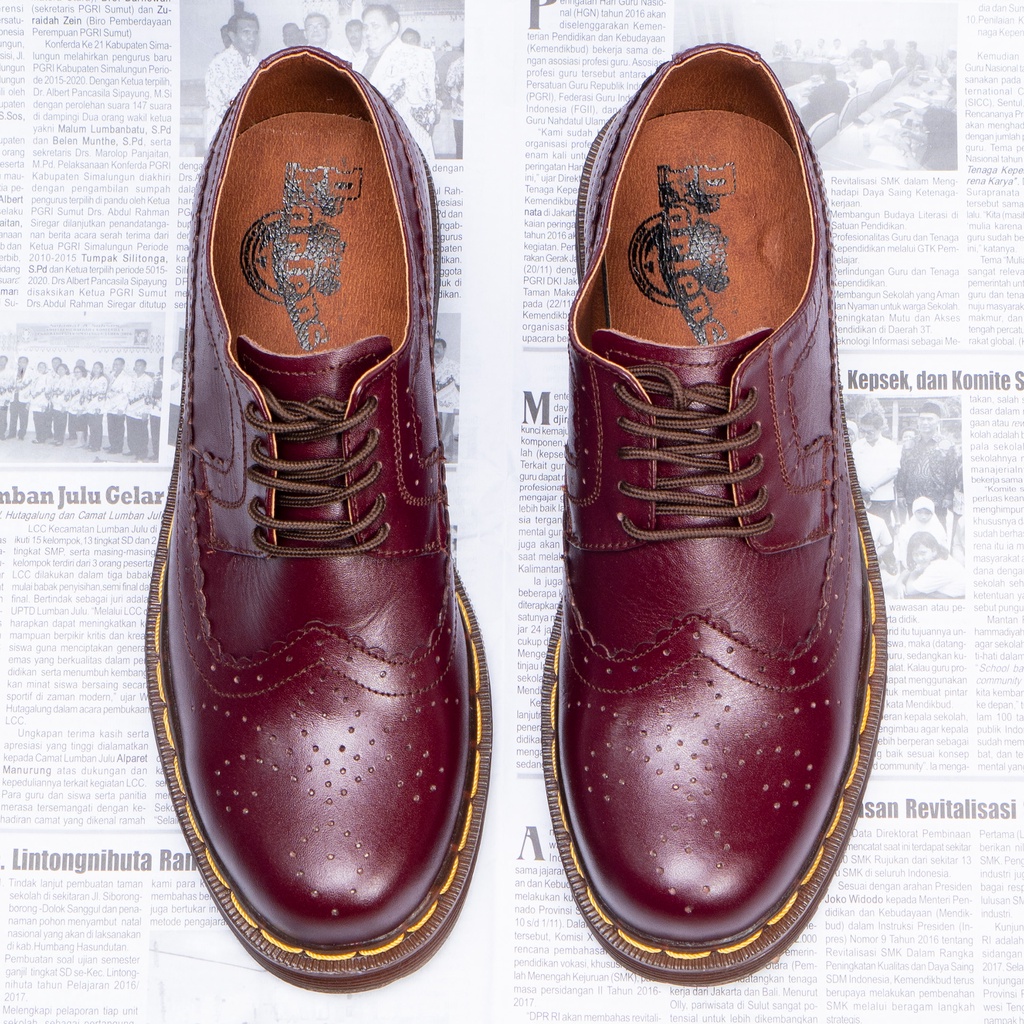 Sepatu Boots Pria Casual Docmart Brouge Wingtip Low Boot Kulit Asli