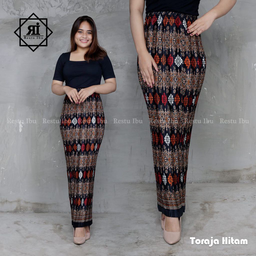 ROK PLISKET MOTIF WARNA TORAJA HITAM/ROK PLISKET/ROK KEBAYA/ BAWAHAN KEBAYA/ ROK WISUDA/ ROK BAWAHAN KEBAYA/ ROK BATIK