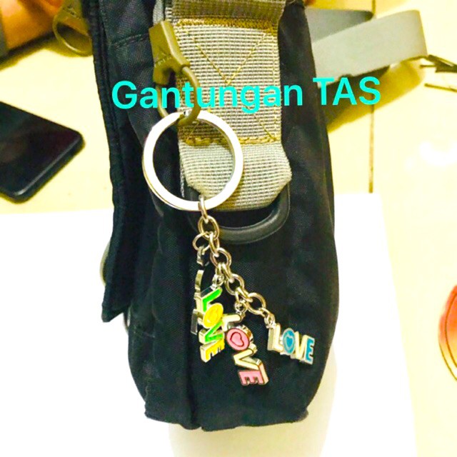 Gantungan kunci / gantungan tas / asesoris tas cewek