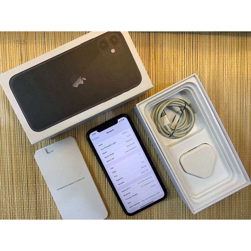 apple iphone 11 256gb black garansi internasional fullset