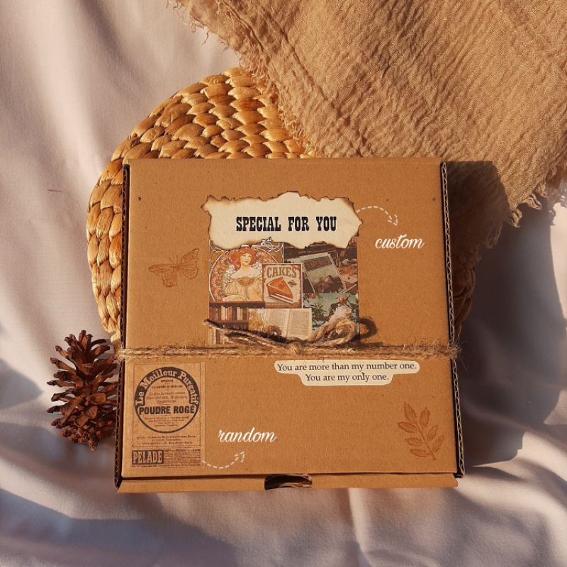 

Kado Gift Box Saja Aesthetic Custom Birthday Anniversary