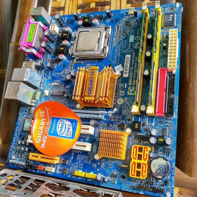 Paket Core 2 Duo E8400 / Gigabyte G41 / Ram 4gb