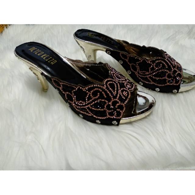 Sandal pesta peter keiza