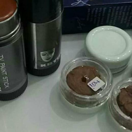 Krayolan Stick Share ➹