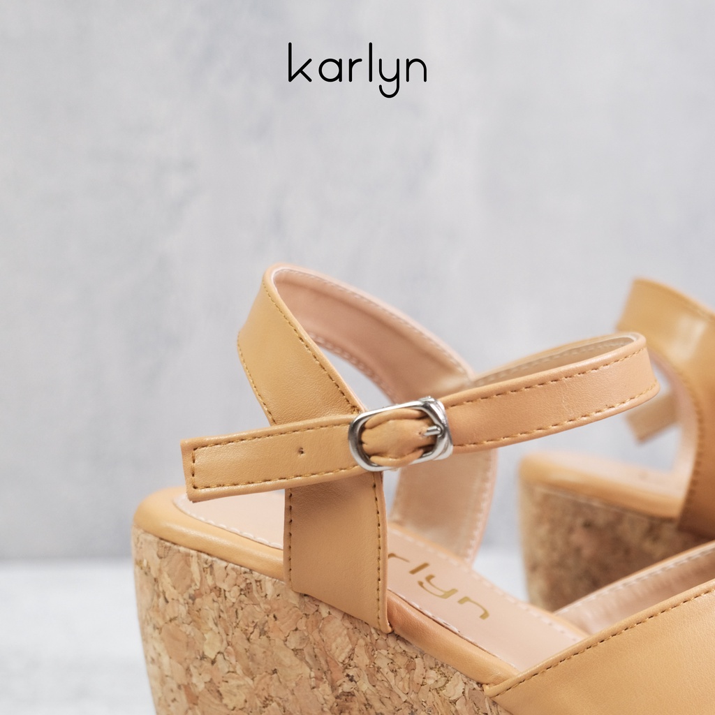 Karlyn Sandra Sandal Wedges wanita