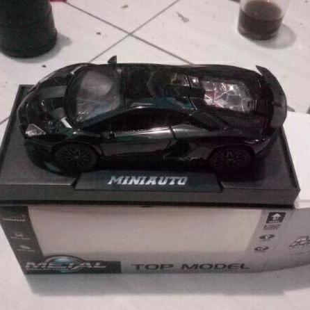 Diecast mobil miniauto Lhamborgini amventador 1/32