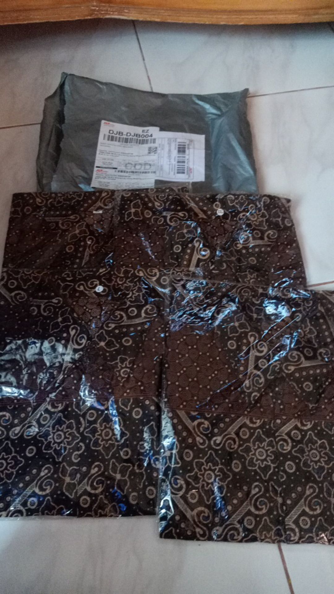 Batik Couple Keluarga Sania Ruffle Ori Ndoro Jowi Dnt Mataram