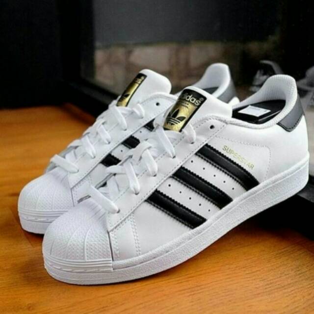 adidas superstars original