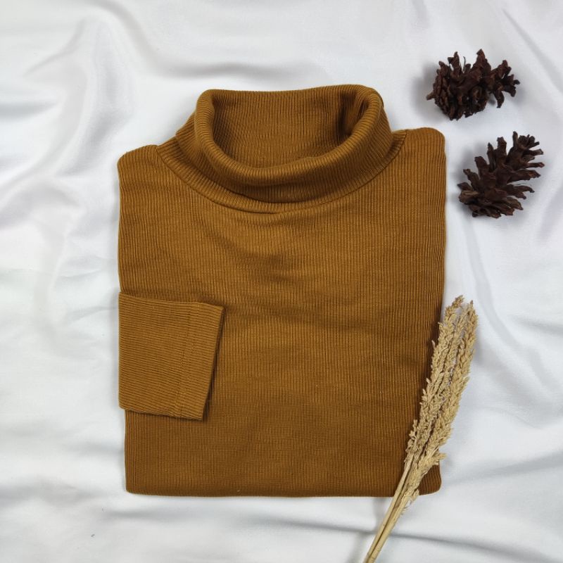 Kaos Turtleneck Pria Wanita Leher Tinggi Rib Premium-Mocca
